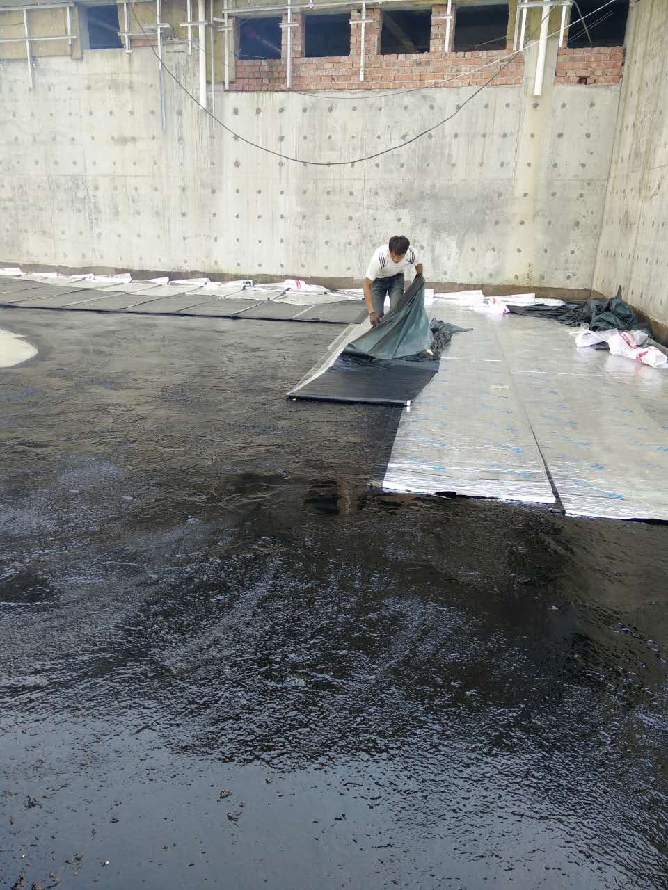 建德市金色陽(yáng)光非固化、自粘卷材案例